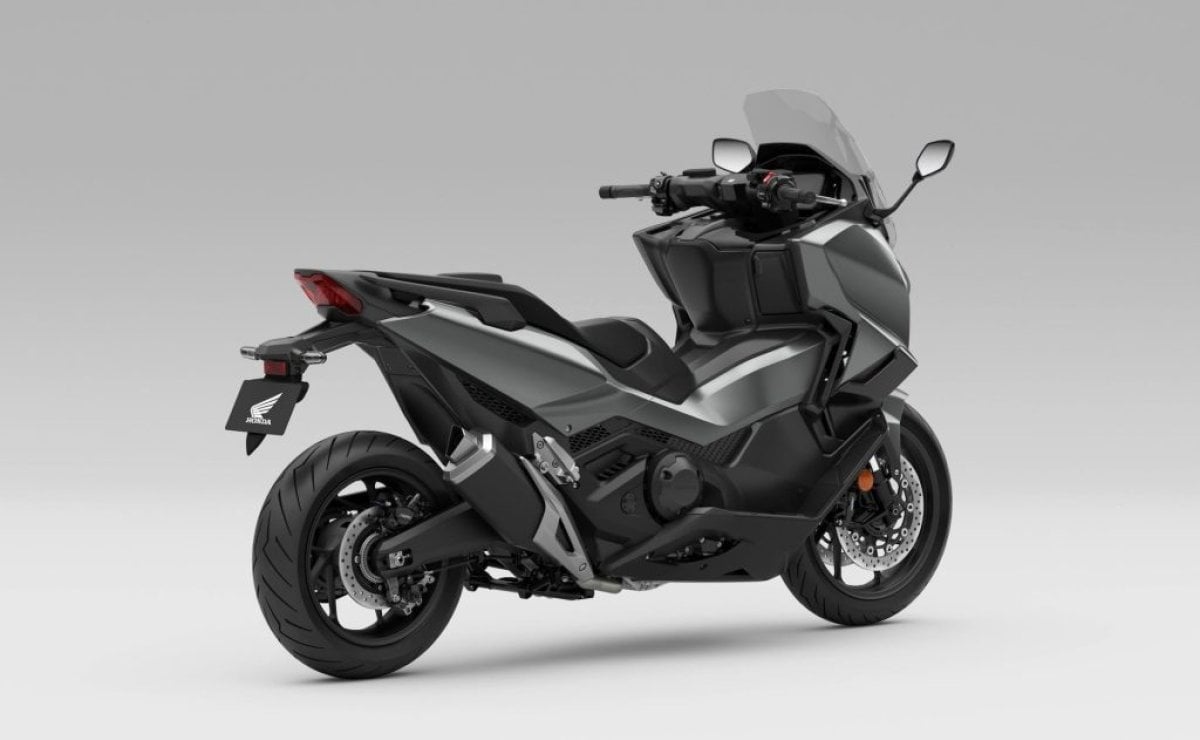 La Honda Forza 750 2027: Colores Renovados para una Motocicleta Legendaria MDP honda forza 7503 La Honda Forza 750 2027: Colores Renovados para una Motocicleta Legendaria