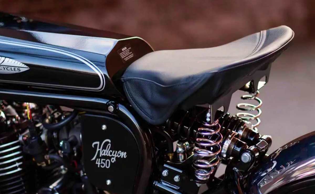 MDP janus moto Janus Halcyon 450: La Evolución Artesanal con Motor Hartford