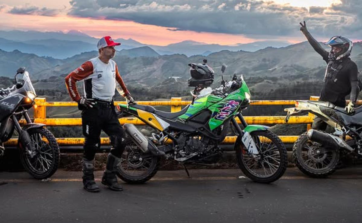 Kawasaki KLE 500: la Aventura de Media Cilindrada que Revive una Leyenda MDP kawasaki kle500 retro 1 Kawasaki KLE 500: la Aventura de Media Cilindrada que Revive una Leyenda