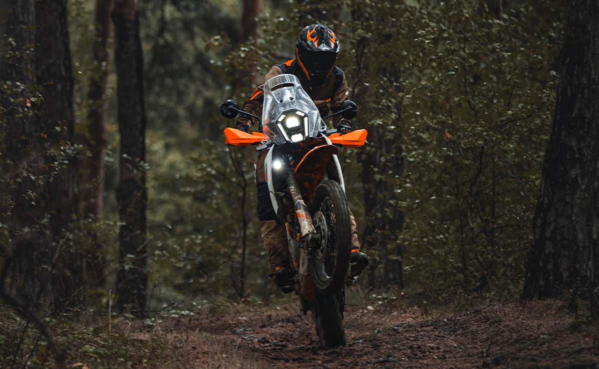 Llega la Kawasaki KLE 500: ¿Podrá dominar el segmento de trail medias en Argentina? MDP ktm 390 adventure Llega la Kawasaki KLE 500: ¿Podrá dominar el segmento de trail medias en Argentina?