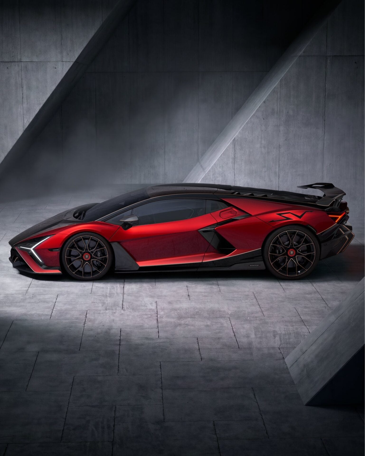 ¿Por qué el nuevo Lamborghini Revuelto SV es más potente pero no más rápido? MDP lamborghini revuelto sv 1065 cv y 345 km 5 ¿Por qué el nuevo Lamborghini Revuelto SV es más potente pero no más rápido?