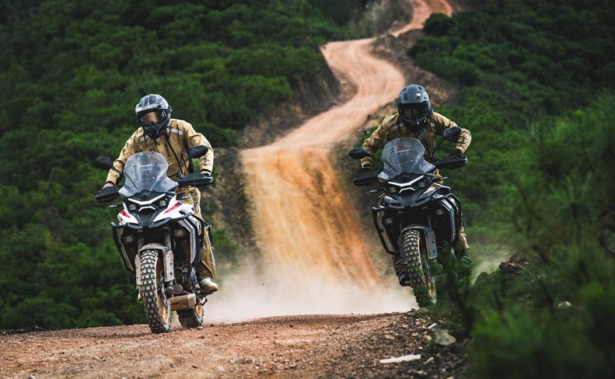La Revolución de la Kove 660X: Más Potencia y Menos Peso para Aventureros MDP moto trail kove 625 x pro2 La Revolución de la Kove 660X: Más Potencia y Menos Peso para Aventureros