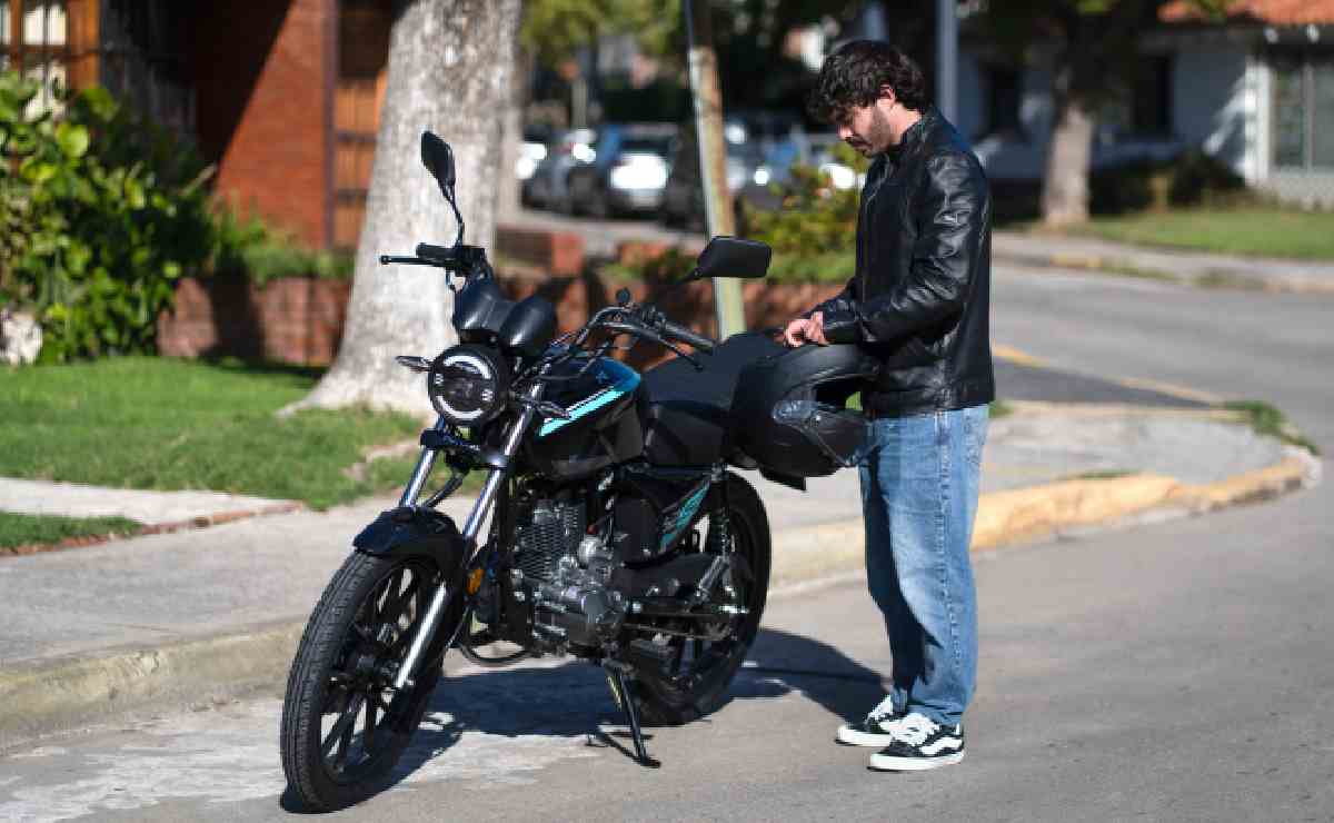 ¿Cómo se renuevan las clásicas? Los nuevos modelos de Motomel S2 150 y SKUA 150 ya están aquí MDP motomel s2 full ¿Cómo se renuevan las clásicas? Los nuevos modelos de Motomel S2 150 y SKUA 150 ya están aquí