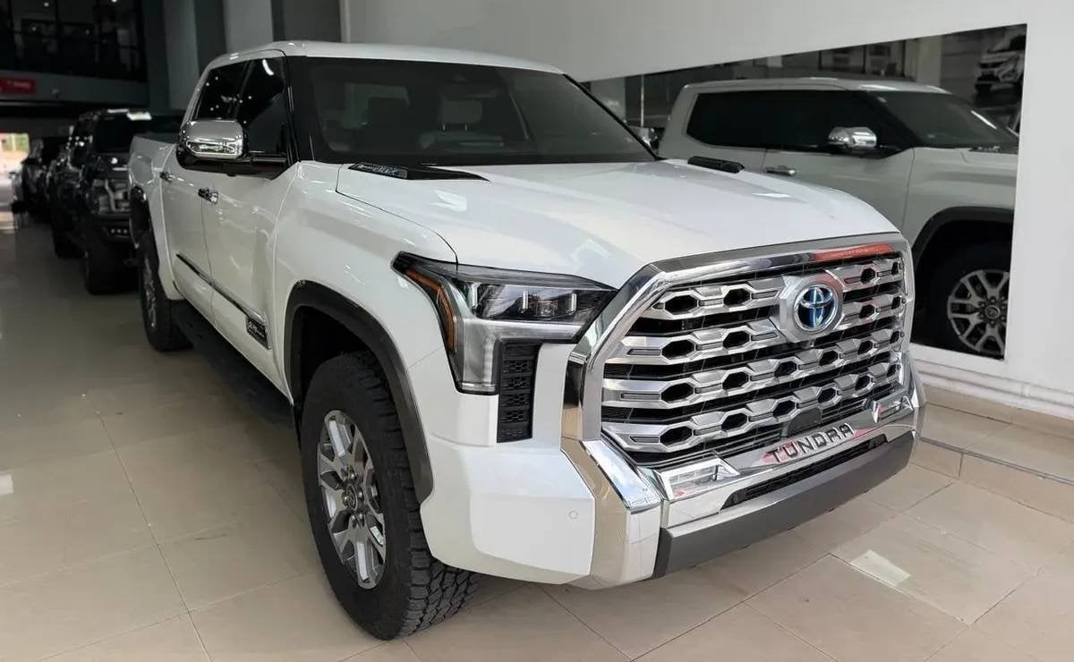 MDP toyota tundra2 Toyota Tundra: El Gigante Americano que Desafía a los Clásicos del Asfalto