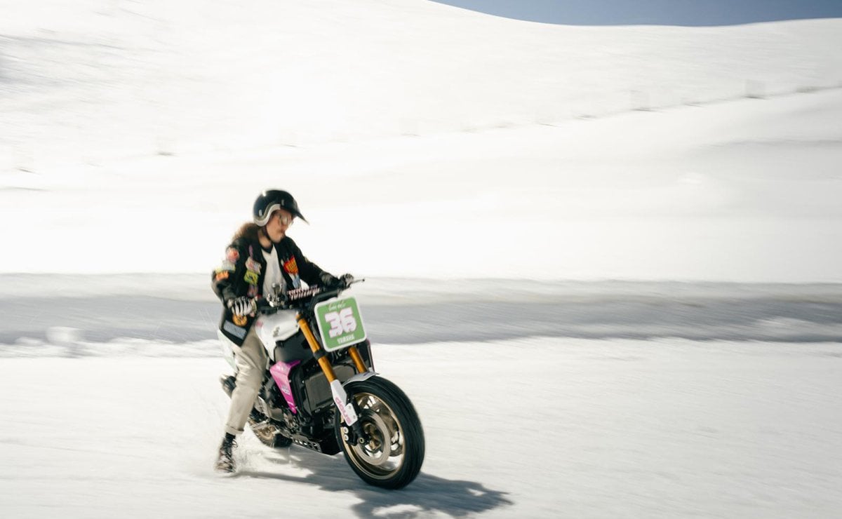Yamaha y Deus Ex Machina: La Fusión Perfecta Sobre Hielo en el Deus Swank Rally MDP yamaha deus nieve3 Yamaha y Deus Ex Machina: La Fusión Perfecta Sobre Hielo en el Deus Swank Rally