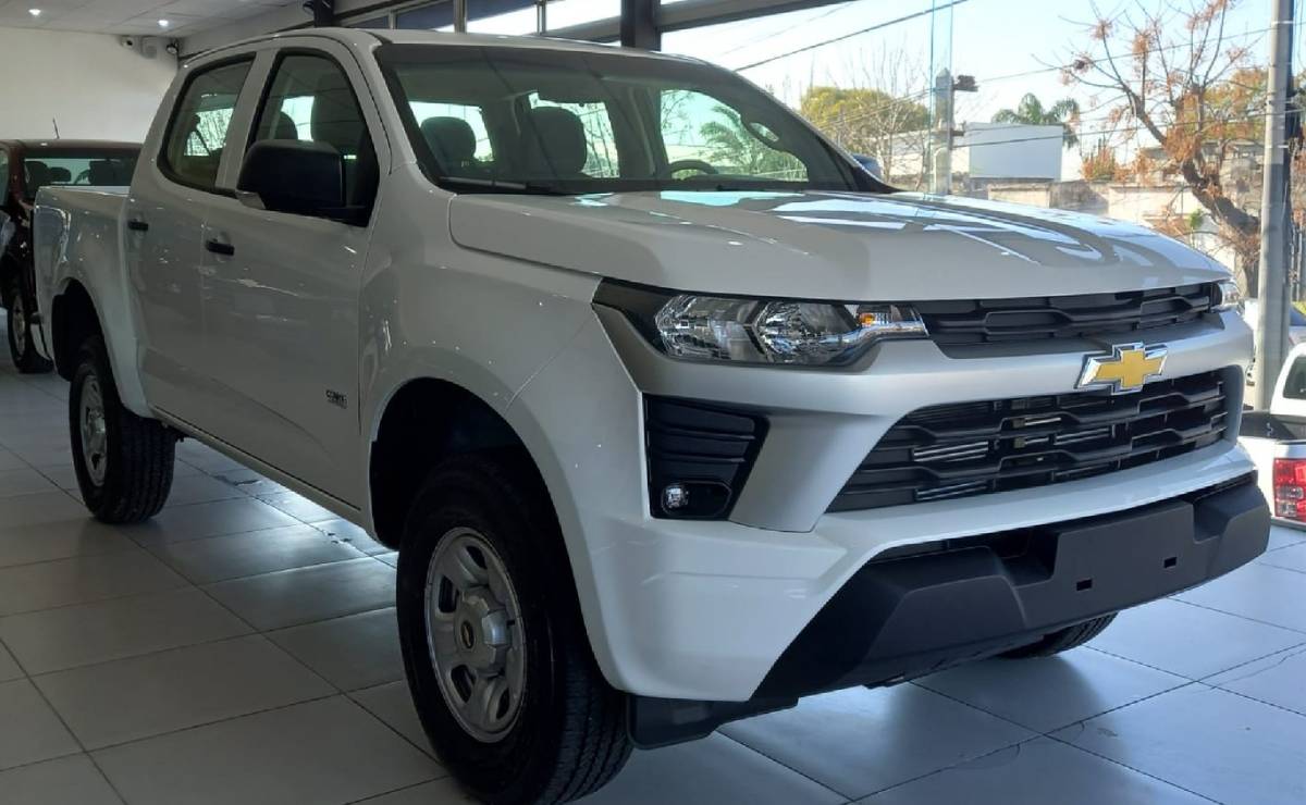 ¿Por qué las pick-ups conquistan el mercado argentino? La Toyota Hilux lidera el camino MDP Chevrolet s10 WT frente 1 ¿Por qué las pick-ups conquistan el mercado argentino? La Toyota Hilux lidera el camino