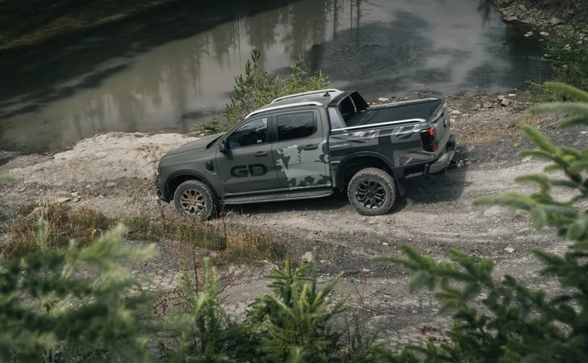 MDP Ford Ranger Military perfil ¿La próxima gran innovación en movilidad? Ford lanza la Ranger Super Duty 6x6 híbrida