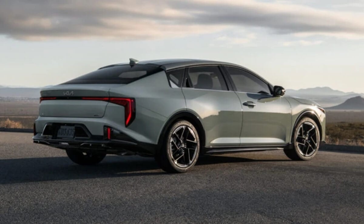 ¿Puede el Kia K4 Revolucionar el Mercado de los Sedanes en México? MDP Kia K4 zona trasera ¿Puede el Kia K4 Revolucionar el Mercado de los Sedanes en México?