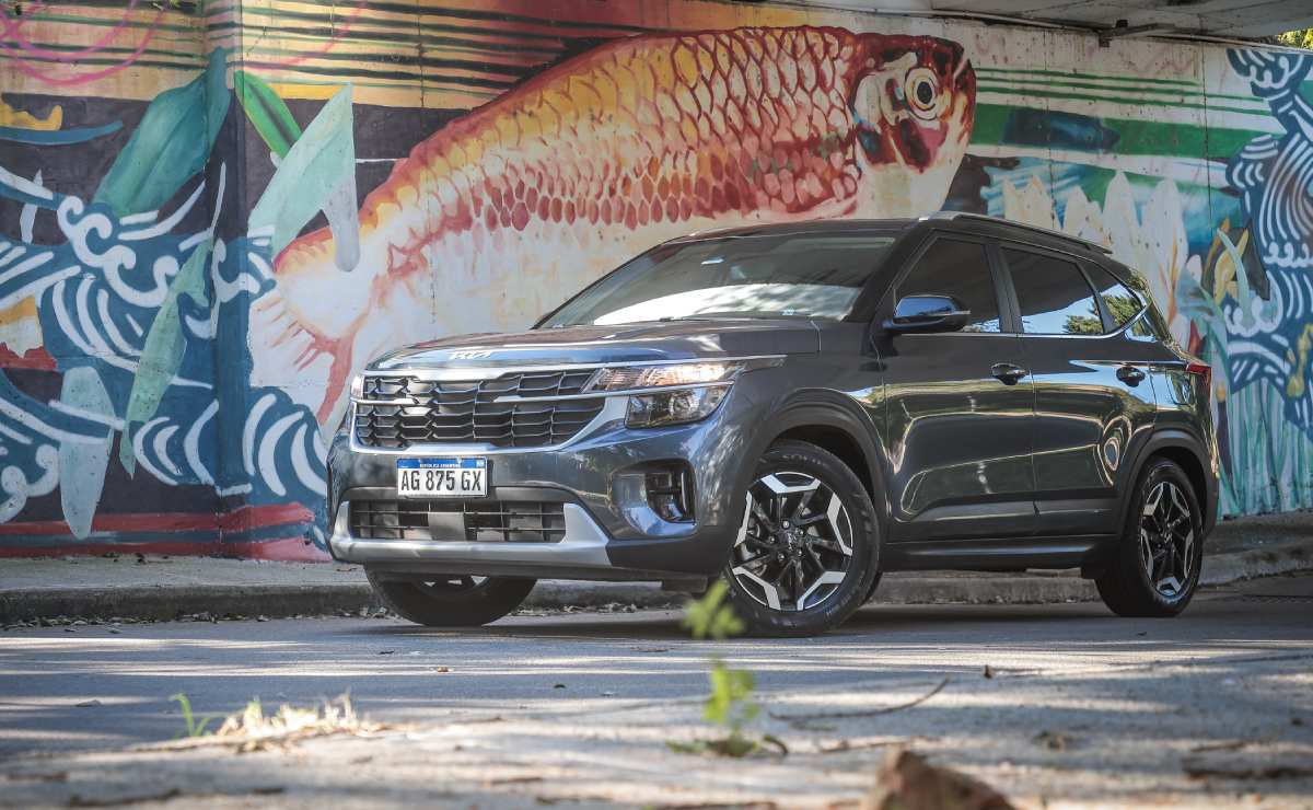 MDP Kia Seltos Kia Seltos LX llega a Argentina: ¿Superará al Toyota Yaris Cross?