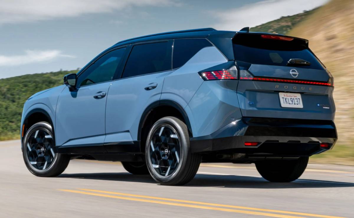 Nissan Rogue Hybrid 2027: ¿El nuevo rey de los híbridos en EE.UU.? MDP Nissan Rogue Hybrid 2027 accion 1 Nissan Rogue Hybrid 2027: ¿El nuevo rey de los híbridos en EE.UU.?