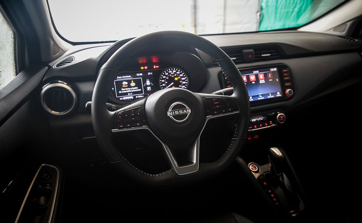 Nissan Versa 2026: Una Renovación Que Promete Dominar Las Carreteras MDP Nissan Versa Exclusive interior Nissan Versa 2026: Una Renovación Que Promete Dominar Las Carreteras