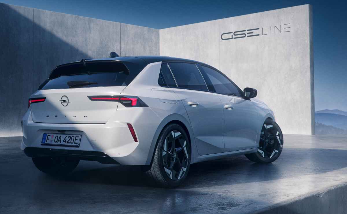 MDP Opel Astra GSE Opel Astra GSE Line: Innovación y Estilo Deportivo Desenmascarados en París 2026
