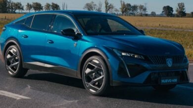 MDP Peugeot 408 frente 1 Peugeot 408 GT AM26: Una Nueva Era de Coches con 215 CV y Avanzada Seguridad