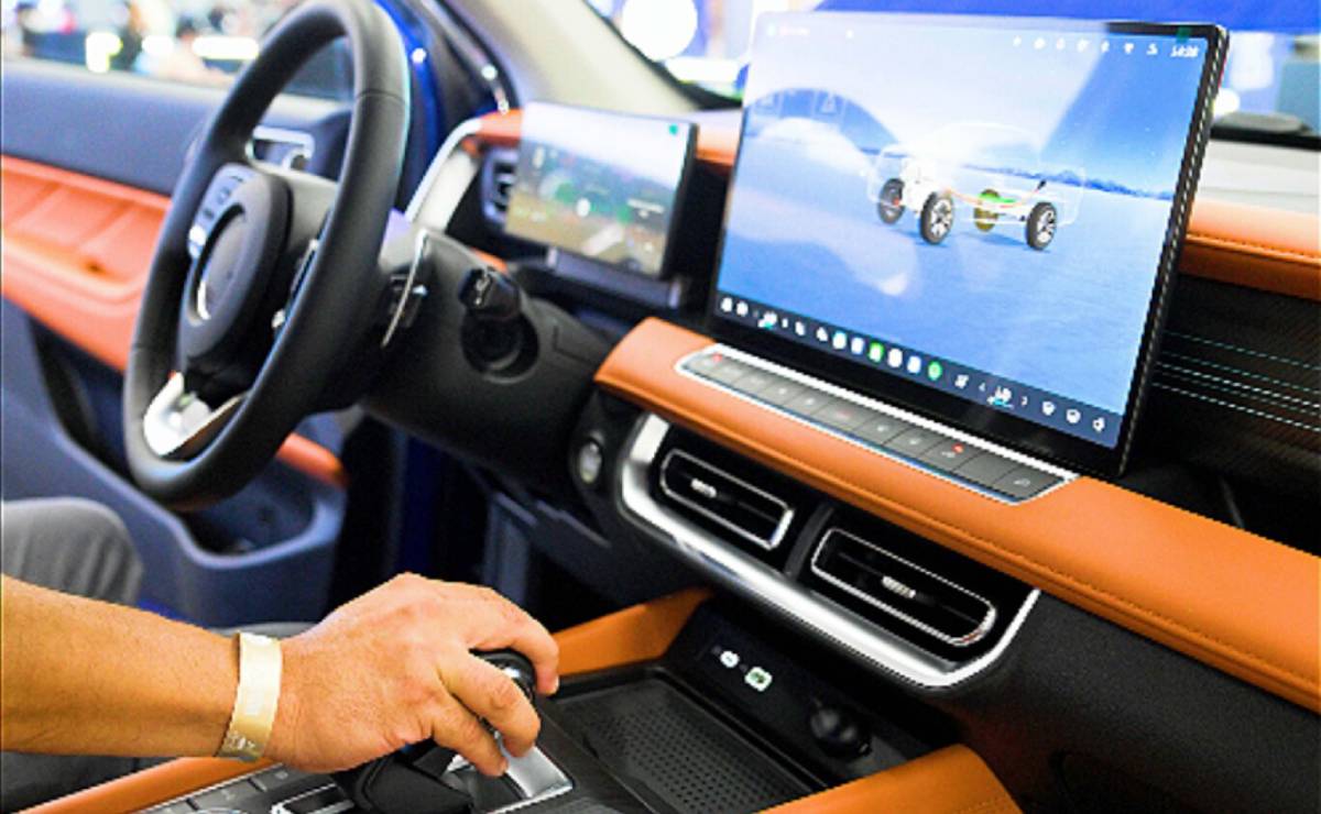 MDP Pick up GWM P300 interior La GWM P300 híbrida enchufable revoluciona el mercado mexicano: rendimiento y sostenibilidad en perfecta armonía