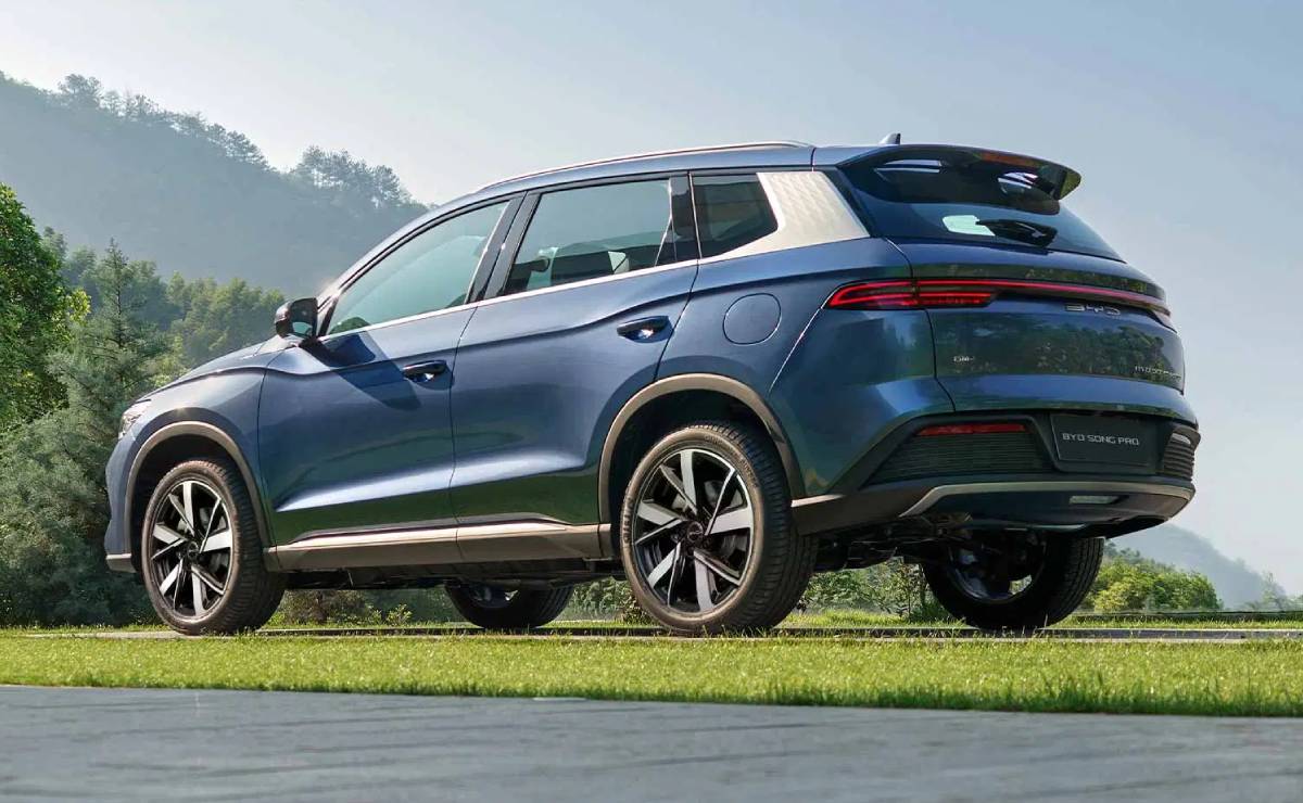 BYD Song Pro: El híbrido enchufable que redefine el concepto SUV MDP SUV BYD Song Pro trasera 3 BYD Song Pro: El híbrido enchufable que redefine el concepto SUV