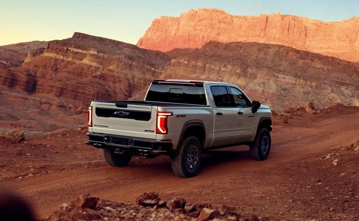 ¿El Motor que Transformará el Mundo de las Pick-ups? General Motors y su Duramax V8 8.3 Litros en el Horizonte MDP Una Chevrolet Silverado ¿El Motor que Transformará el Mundo de las Pick-ups? General Motors y su Duramax V8 8.3 Litros en el Horizonte