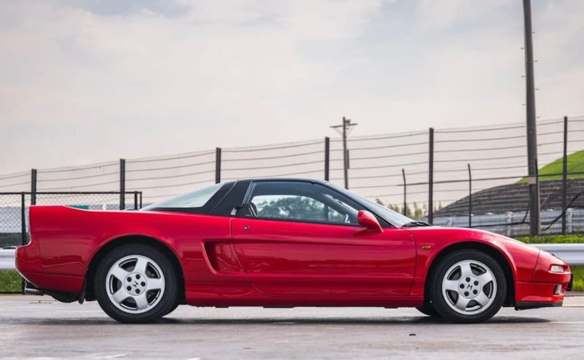 MDP ayrton senna s honda nsx could fetch 1 m 1200x740 1 Un Tesoro sobre Ruedas: La Subasta del Clásico que Marcó los 50