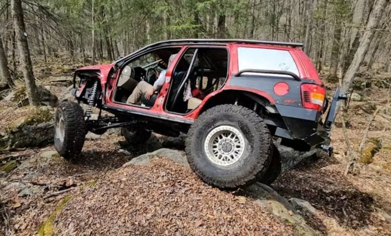 MDP del cherokee xj al grand cherokee wj el 1200x740 1 El Grand Cherokee WJ 2002: Un Gigante de Una Tonelada Listo para el Desafío off-road