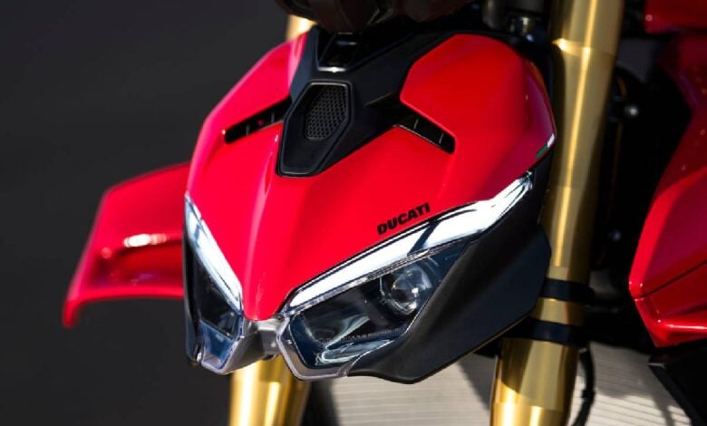 Ducati Streetfighter V4 SP 2027: La Esperada Revolución en dos Ruedas MDP ducati streetfighter v4 2025 faro Ducati Streetfighter V4 SP 2027: La Esperada Revolución en dos Ruedas