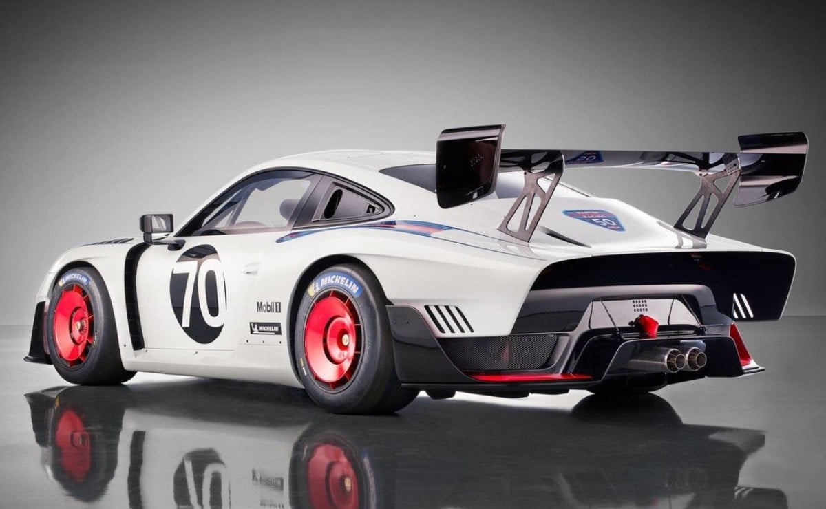 MDP el ceo de apple maneja un porsche 935 qu El Renacimiento del Porsche 935: Un Ícono Moderno con Corazón de 911 GT2 RS