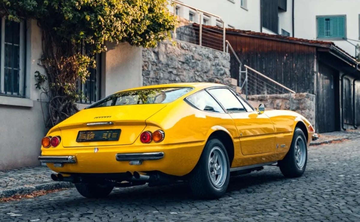 Ferrari Daytona: La leyenda del diseño y rendimiento que marcó una era MDP ferrari daytona 1970 con v12 original a 1 1 Ferrari Daytona: La leyenda del diseño y rendimiento que marcó una era