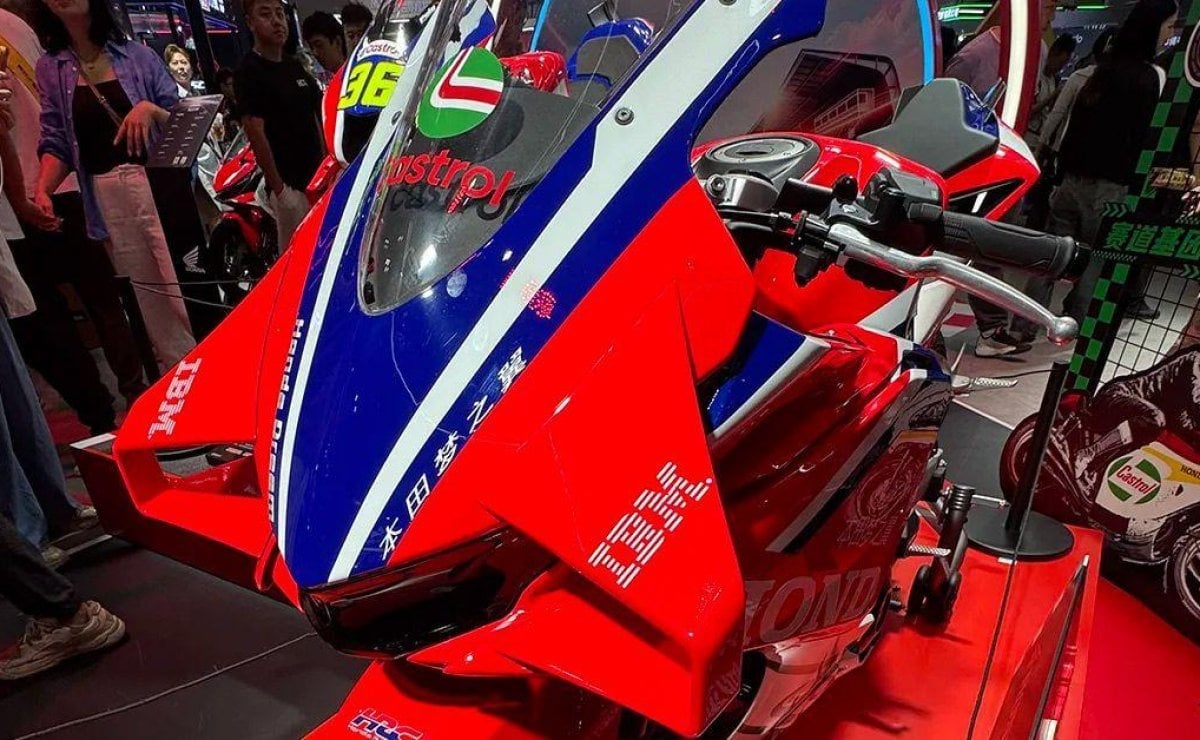 Honda CBR500R FOUR Racing Color: Un Vistazo al Futuro de las Motos Deportivas MDP honda cbr500 four hrc1 Honda CBR500R FOUR Racing Color: Un Vistazo al Futuro de las Motos Deportivas