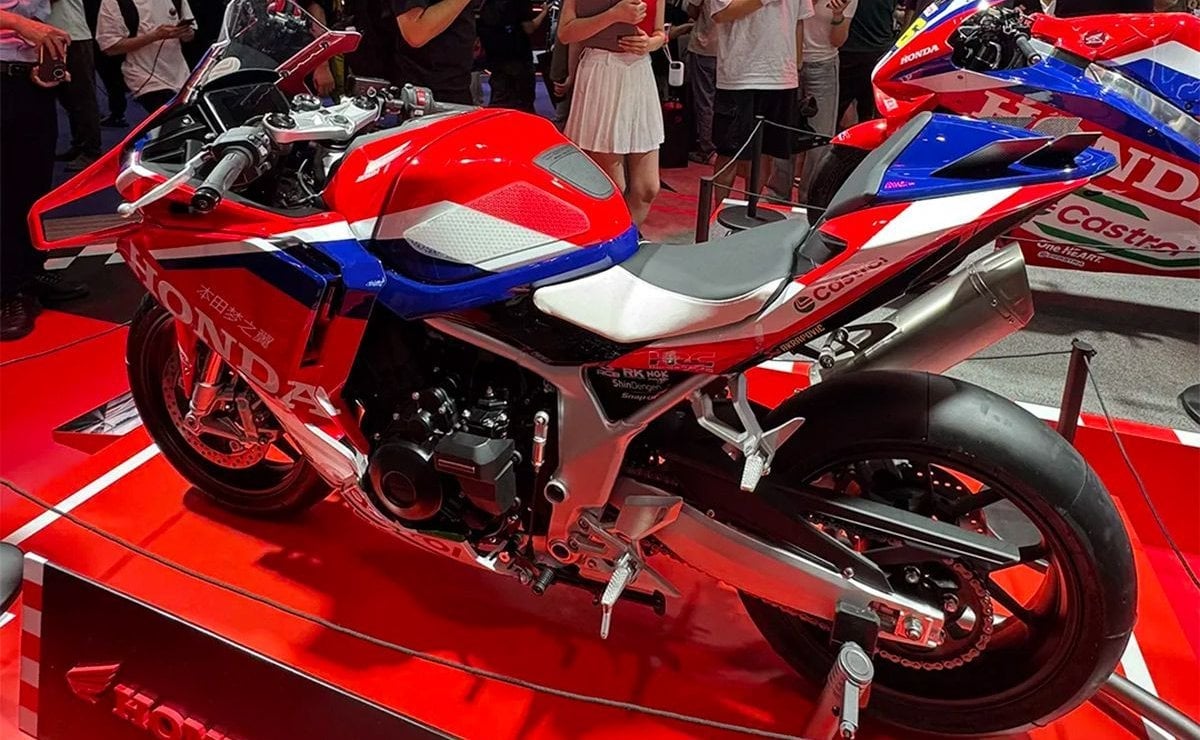 Honda CBR500R FOUR Racing Color: Un Vistazo al Futuro de las Motos Deportivas MDP honda cbr500 four hrc3 Honda CBR500R FOUR Racing Color: Un Vistazo al Futuro de las Motos Deportivas
