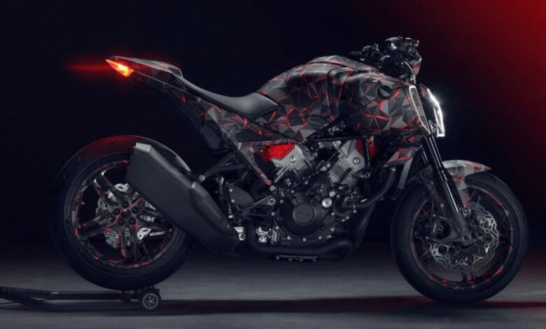 Kawasaki H2 y H2R: La Potencia Supercargada que Está Reescribiendo las Reglas del Juego MDP honda patenta un motor v3 de 900 cc con 1200x740 1 Kawasaki H2 y H2R: La Potencia Supercargada que Está Reescribiendo las Reglas del Juego