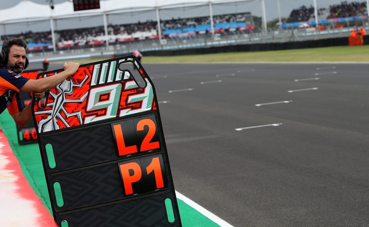 MDP la radio de motogp ya est al caer ¿Es el nuevo dashboard de las motos un aliado o una distracción para los motoristas?