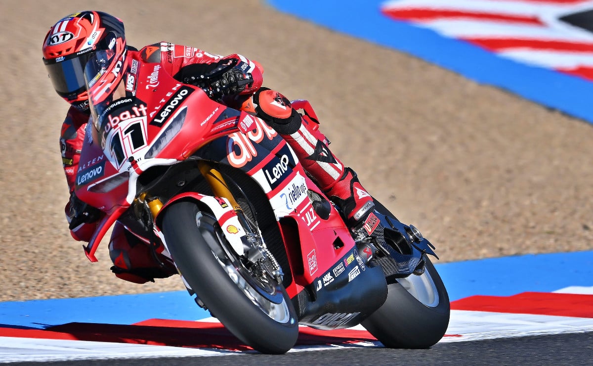 La Estrategia en la Superpole Race: El Arte de Preparar el Camino en el Mundo del Automovilismo MDP nicol bulega arras en superbike gan las La Estrategia en la Superpole Race: El Arte de Preparar el Camino en el Mundo del Automovilismo