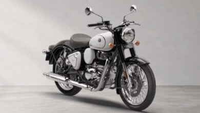 MDP royal enfield classic 350 white Royal Enfield Classic 350 Introduce el Elegante Color Signature White en India