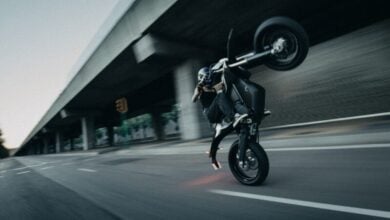 ¿Revolucionará la Stark VARG SM el segmento de supermotos eléctricas? MDP stark varg sm sk ll 80 hp y titanio para 1200x740 1 ¿Revolucionará la Stark VARG SM el segmento de supermotos eléctricas?