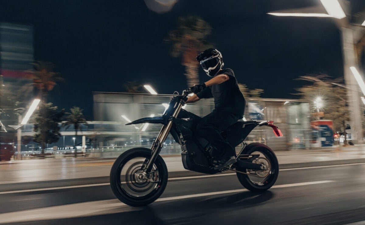 ¿Revolucionará la Stark VARG SM el segmento de supermotos eléctricas? MDP stark varg sm sk ll 80 hp y titanio para ¿Revolucionará la Stark VARG SM el segmento de supermotos eléctricas?