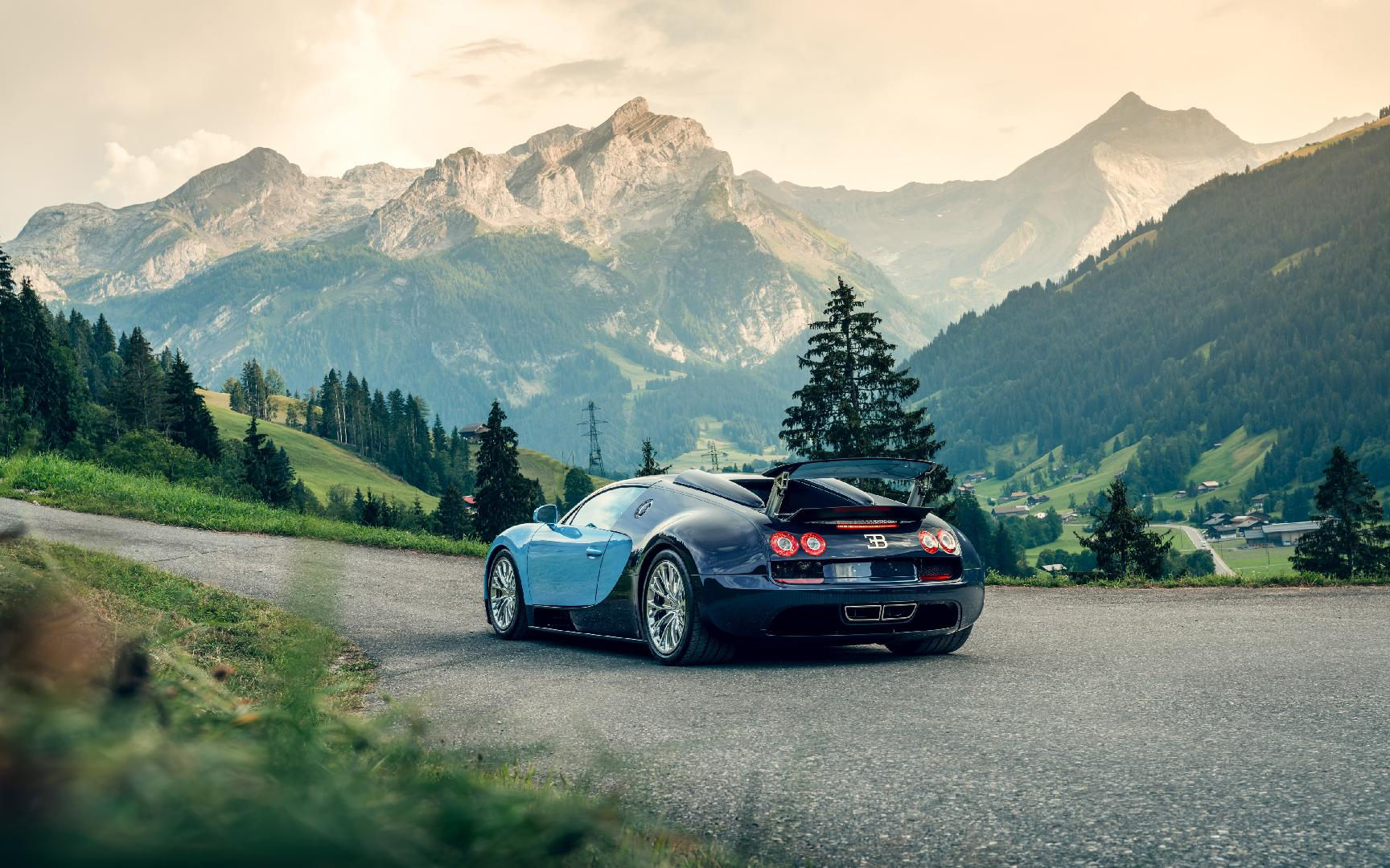 El Bugatti Veyron Grand Sport Vitesse: Exclusividad y Potencia a Cielo Abierto MDP subastan en z rich uno de los 3 bugatti El Bugatti Veyron Grand Sport Vitesse: Exclusividad y Potencia a Cielo Abierto
