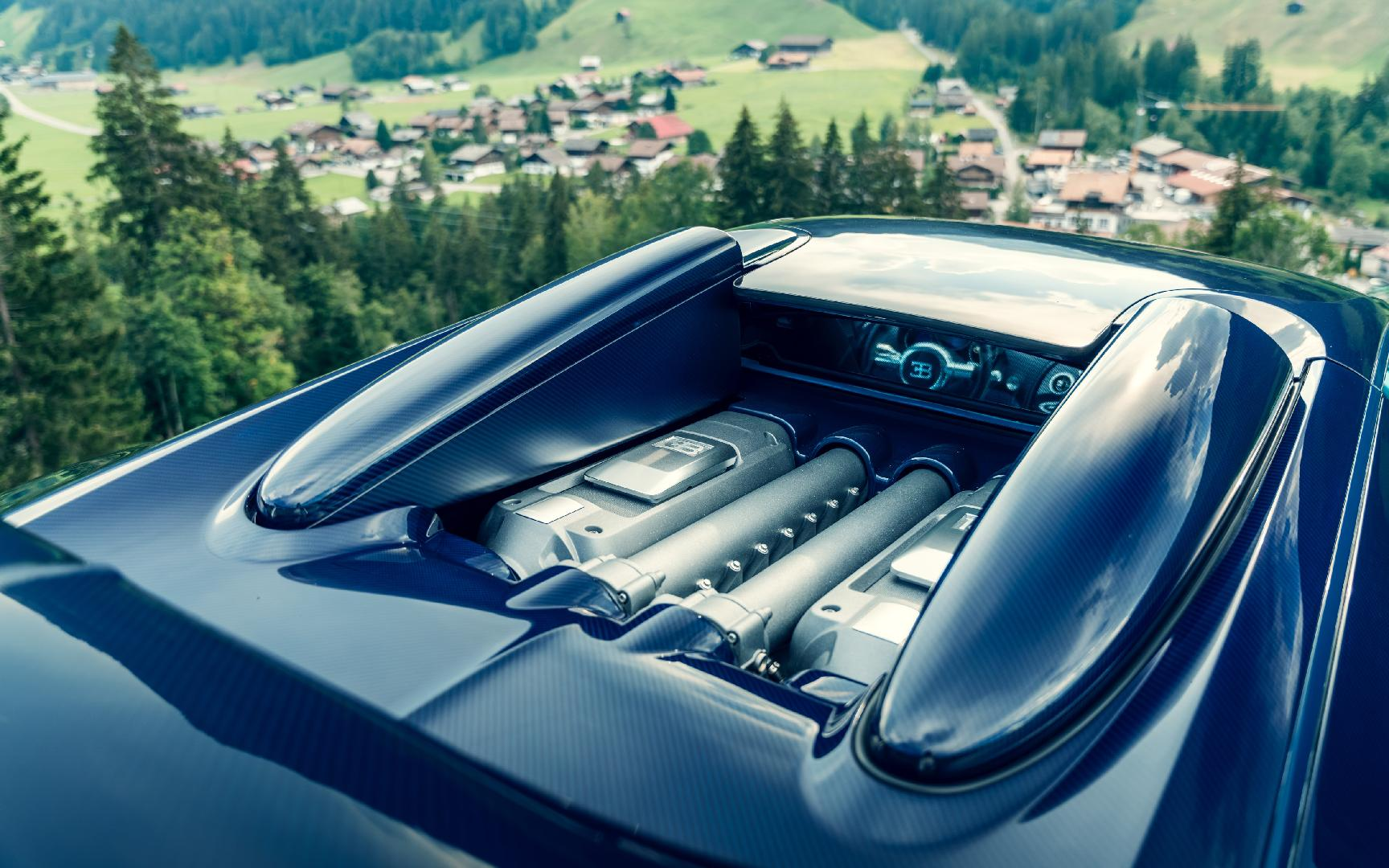 El Bugatti Veyron Grand Sport Vitesse: Exclusividad y Potencia a Cielo Abierto MDP subastan en z rich uno de los 3 bugatti 1 1 El Bugatti Veyron Grand Sport Vitesse: Exclusividad y Potencia a Cielo Abierto