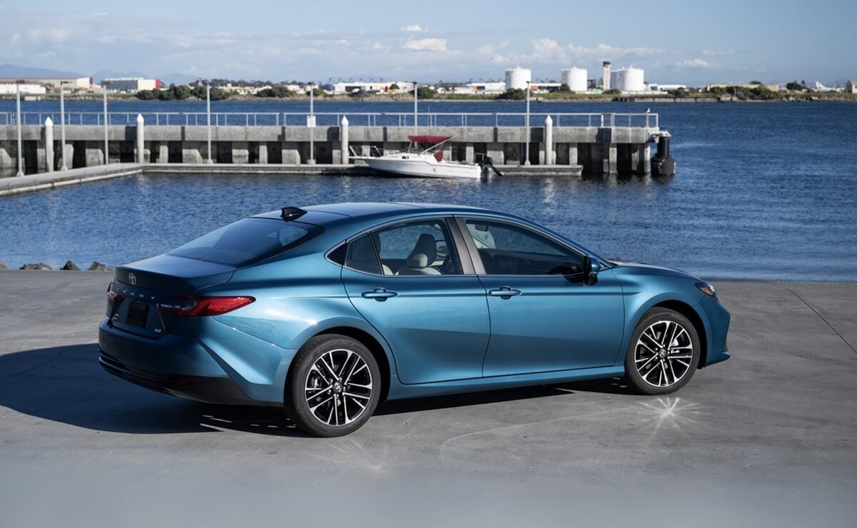 Toyota Camry 2027: El Futuro Híbrido Abre Caminos en Estados Unidos MDP 2027 Toyota Camry XLE AWD OceanGem 018 Toyota Camry 2027: El Futuro Híbrido Abre Caminos en Estados Unidos