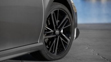 Toyota Camry 2027: El Futuro Híbrido Abre Caminos en Estados Unidos MDP 2027 Toyota Camry XSE AWD HeavyMetalBlackRoof 038 Toyota Camry 2027: El Futuro Híbrido Abre Caminos en Estados Unidos