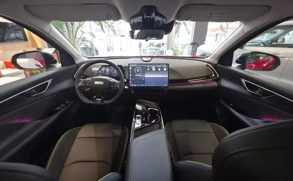 MDP BAIC X55 II Hybrid interior ¿Está el BAIC X55 II Hybrid listo para revolucionar el mercado SUV electrificado?