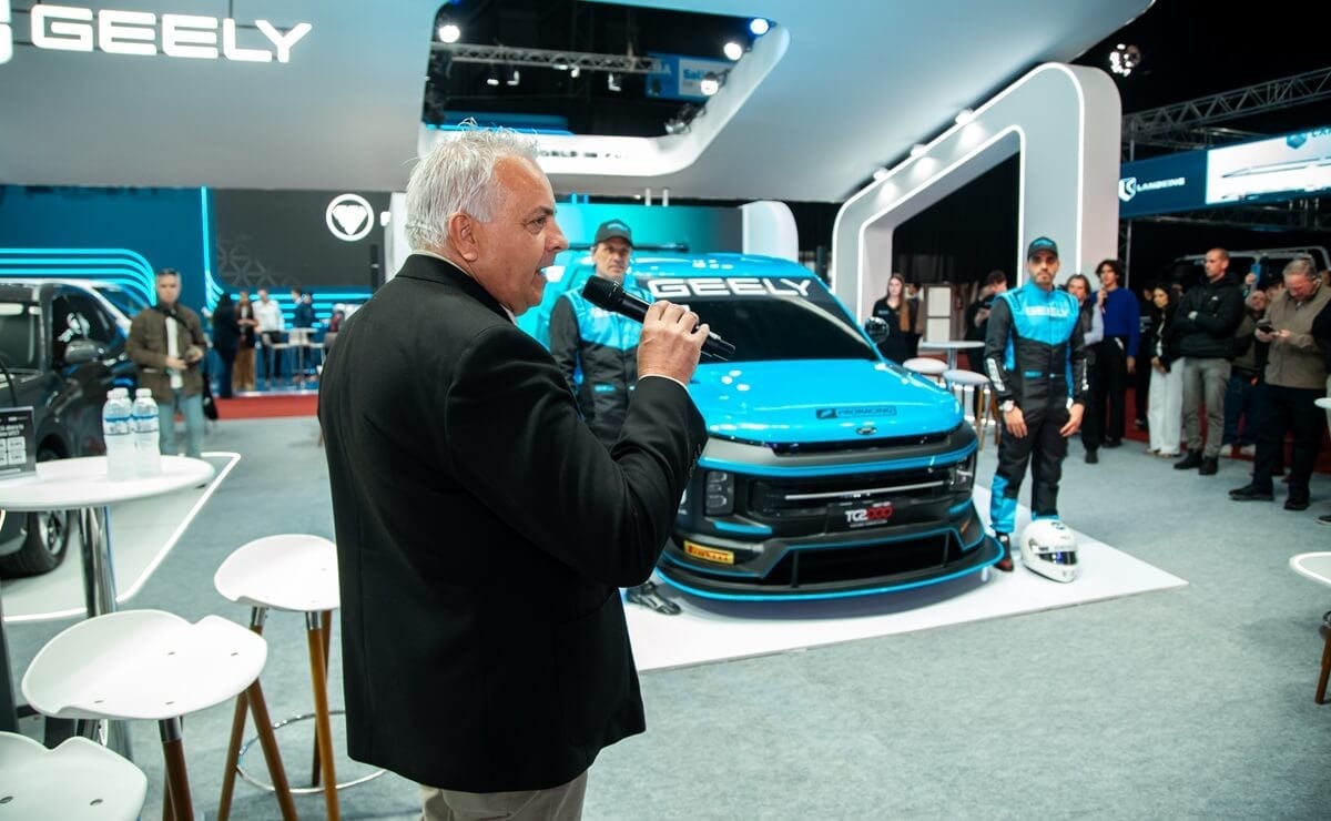 MDP Geely Expo Auto Chino Geely: La Entrada del Gigante Chino a las Carreras Latinoamericanas