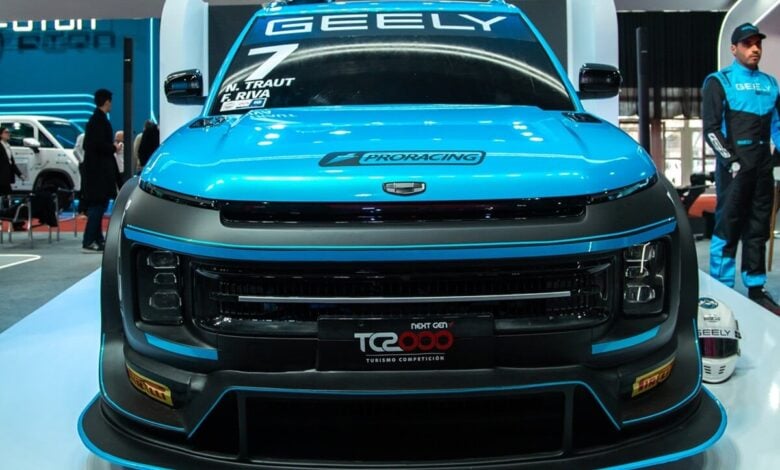 MDP Geely en Expo Auto Chino Geely: La Entrada del Gigante Chino a las Carreras Latinoamericanas