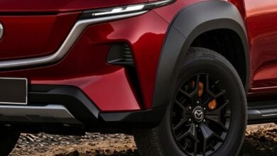 ¿Está preparada la nueva Mazda BT-50 para destronar a la Toyota Hilux? MDP Nueva Mazda BT 50 EV proyeccion ¿Está preparada la nueva Mazda BT-50 para destronar a la Toyota Hilux?