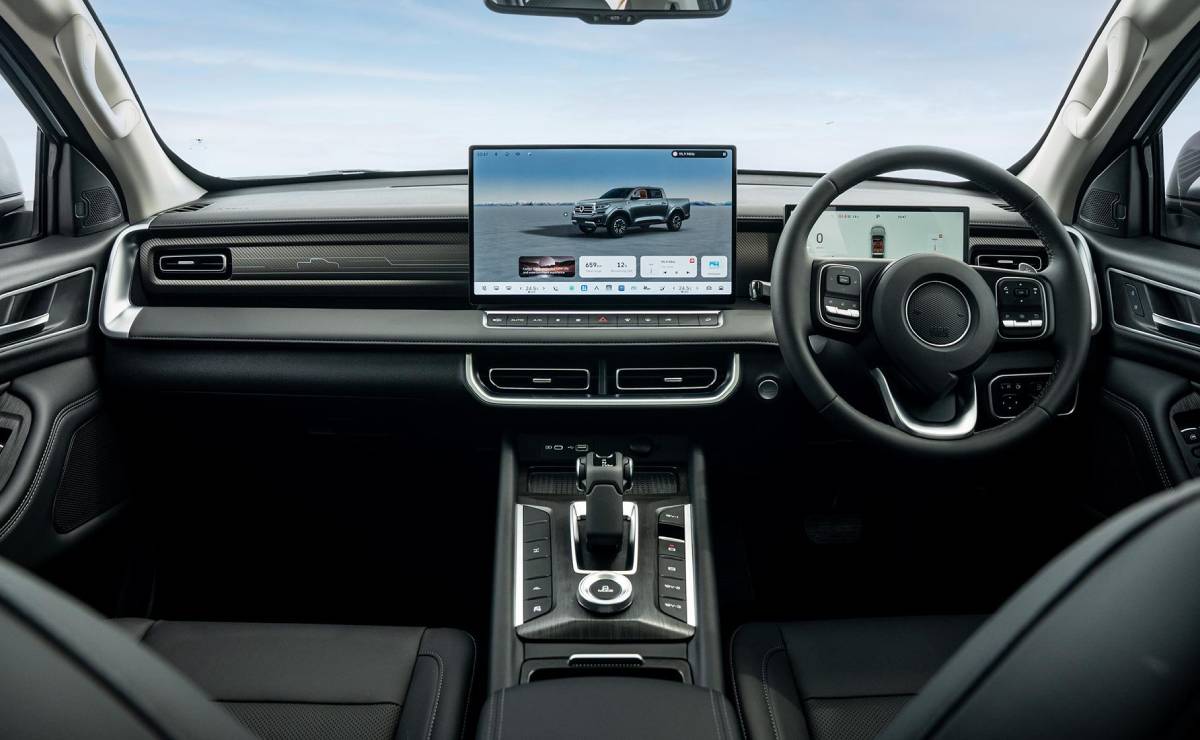 La Revolucionaria GWM P300 PHEV: ¿La Pick-Up Híbrida del Futuro? MDP Pick up GWM P300 PHEV interior La Revolucionaria GWM P300 PHEV: ¿La Pick-Up Híbrida del Futuro?