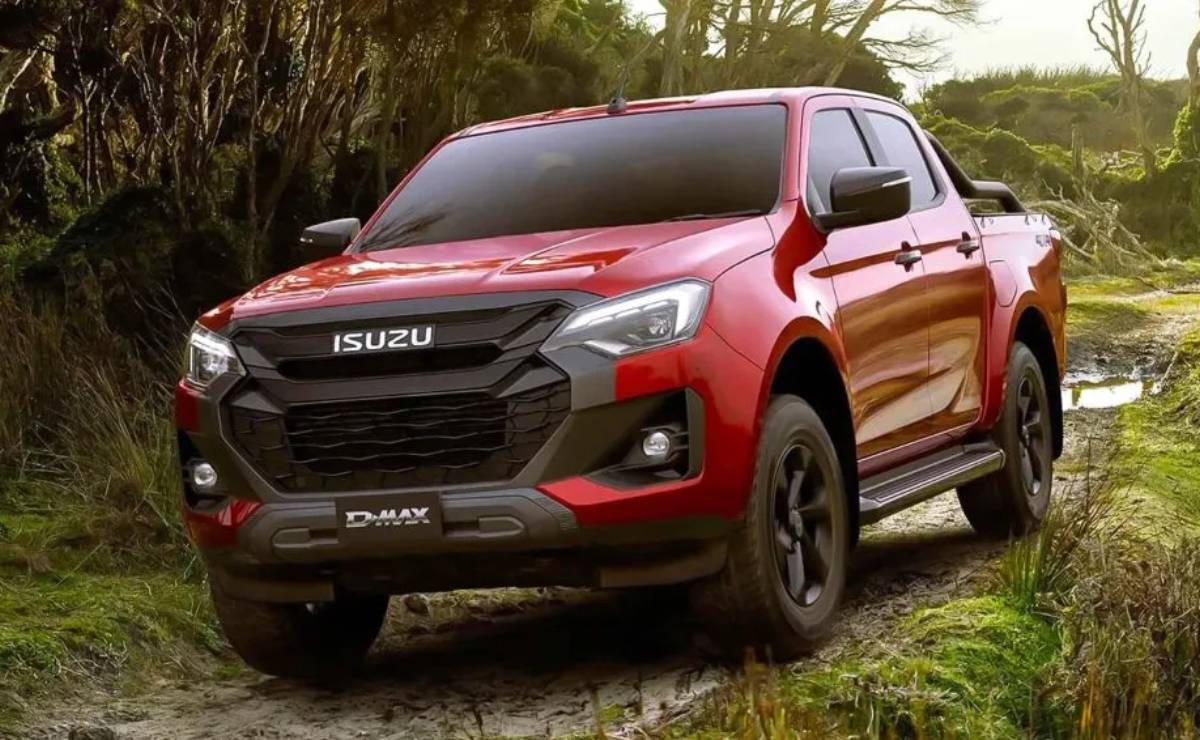 Isuzu D-Max 2.2L: La pick-up que desafía los límites de autonomía MDP Pick up Isuzu D Max accion 1 Isuzu D-Max 2.2L: La pick-up que desafía los límites de autonomía