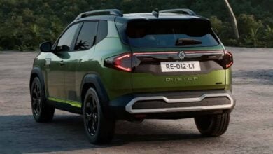 Renault Duster Híbrido: Una Puerta al Futuro Ecológico en India MDP Renault Duster Hybrid trasera 1 Renault Duster Híbrido: Una Puerta al Futuro Ecológico en India