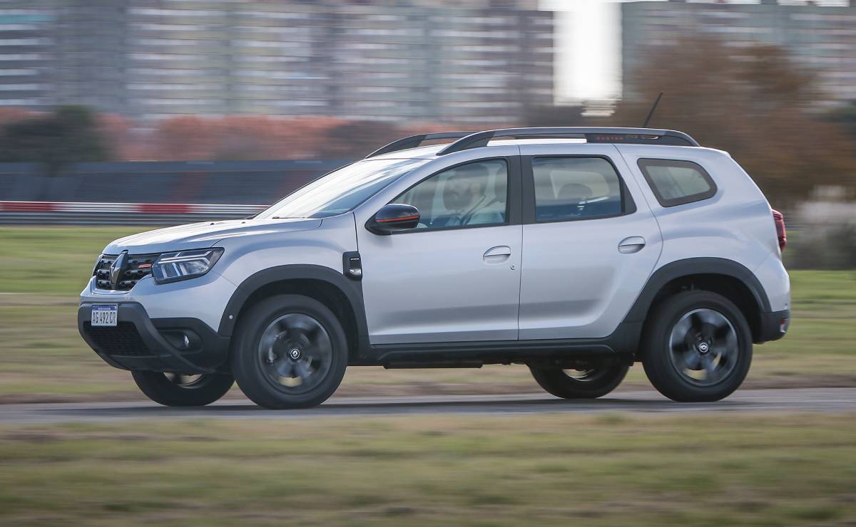 MDP SUV Renault Duster Iconic accion 1 La Nueva Renault Duster 4x4 2026: ¿Revolucionará el Mercado de los SUVs?