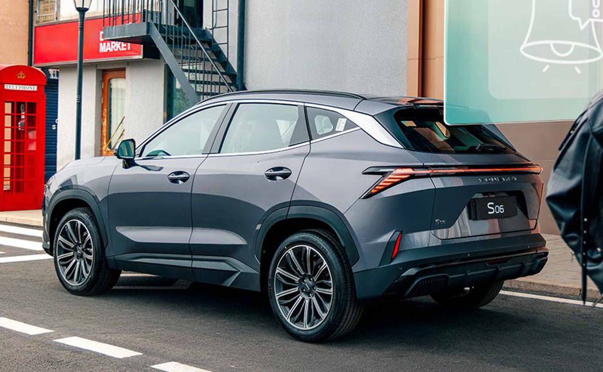 La llegada del Soueast S06 a Argentina: El SUV híbrido enchufable que revoluciona el mercado MDP SUV Soueast S06 trasera 1 La llegada del Soueast S06 a Argentina: El SUV híbrido enchufable que revoluciona el mercado