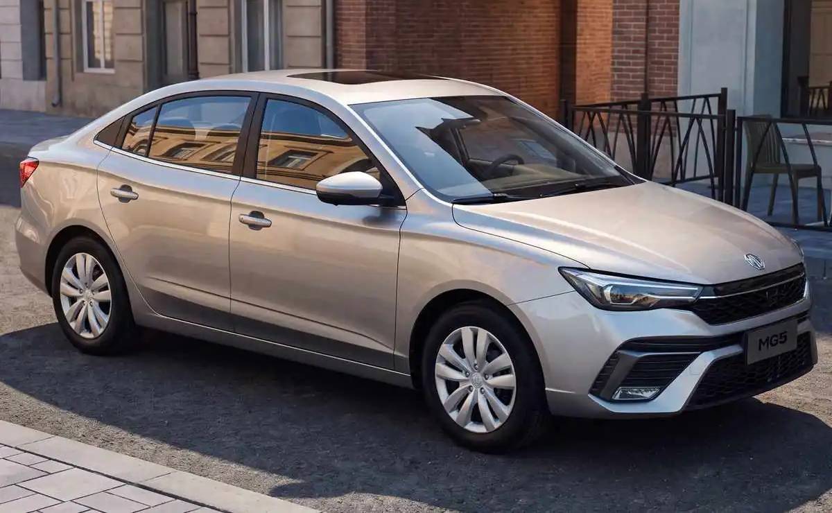MDP Sedan MG 5 Plus frente MG 5 Plus 2027: La Novedosa Incursión en el Mercado Colombiano