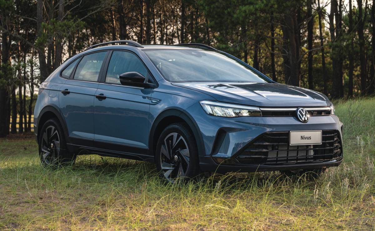 Volkswagen Polo Highline vs. Nivus Comfortline: ¿Cuál es la Mejor Elección? MDP Volkswagen Nivus 2025 frente 3 Volkswagen Polo Highline vs. Nivus Comfortline: ¿Cuál es la Mejor Elección?