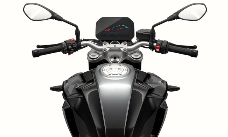 BMW F 900 R Black Edition: La motocicleta que redefine la elegancia y tecnología sobre dos ruedas MDP bmw f900 black edition4 BMW F 900 R Black Edition: La motocicleta que redefine la elegancia y tecnología sobre dos ruedas