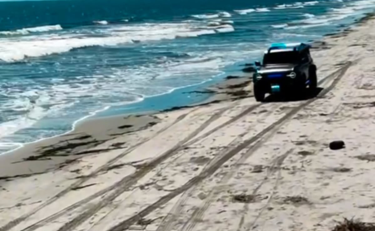 ¿Es la Baja de Presión en Neumáticos la Clave para la Conducción Costera Más Segura? MDP dos ford bronco badlands para la nica pa ¿Es la Baja de Presión en Neumáticos la Clave para la Conducción Costera Más Segura?